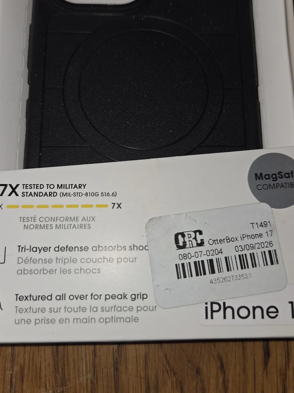 New, OtterBox Defender Pro iPhone 17 Case - Black. Cp